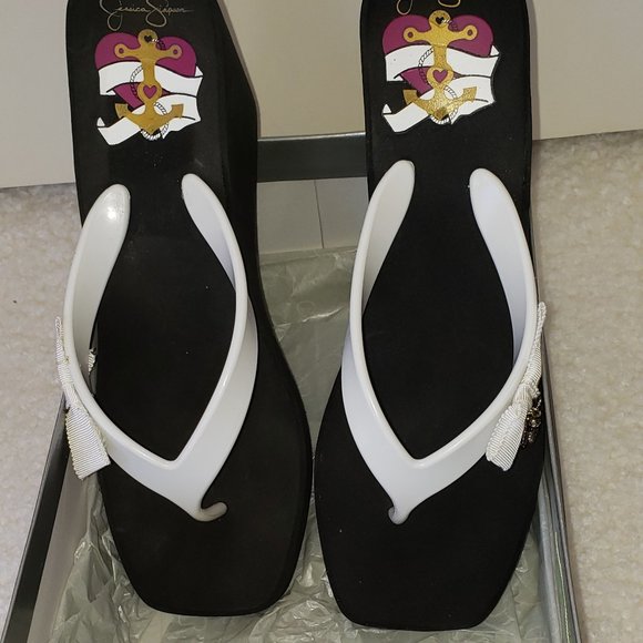 JESSICA SIMPSON White Patent Leather Wedge Sandal (NWOT) - Picture 1 of 11